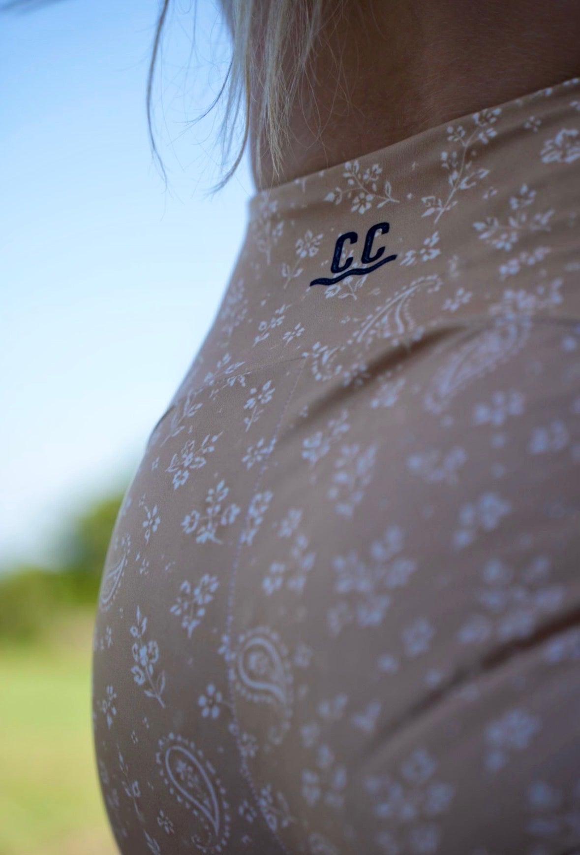 Sandstone - Dainty Floral - Leggings (with pockets!)